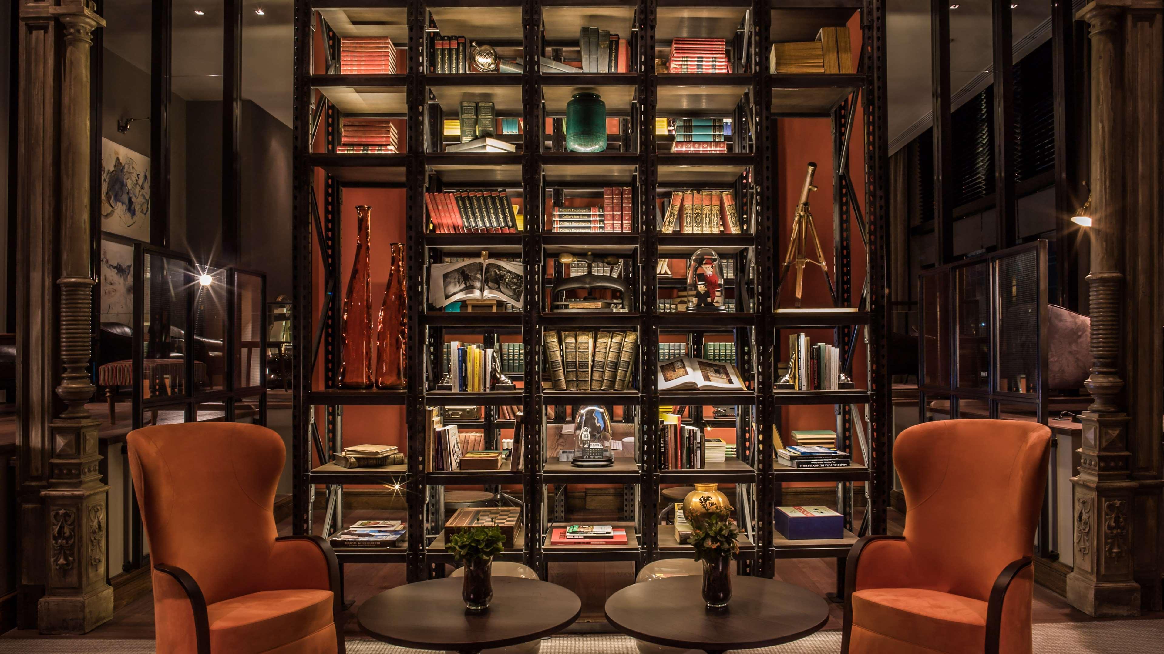 Hyatt Centric Montevideo Hotel Exterior photo Library at The Hari
